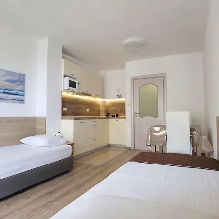 Cabacum Pleasure Beachfront - 50m To And Pool Apart Otel 3*