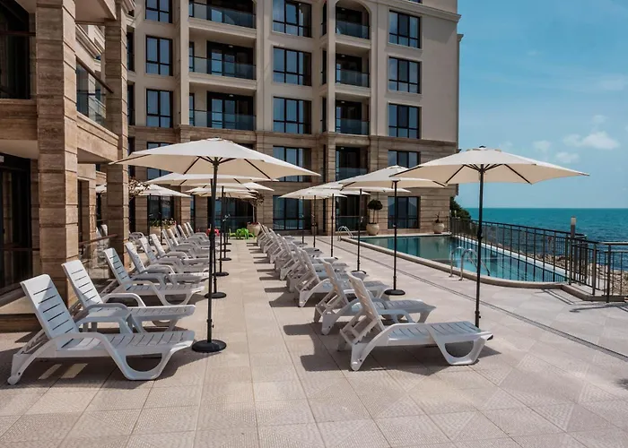 Cabacum Pleasure Beachfront 아파트호텔 3*